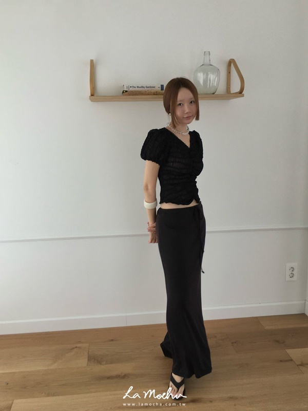 V領彭袖蕾絲上衣